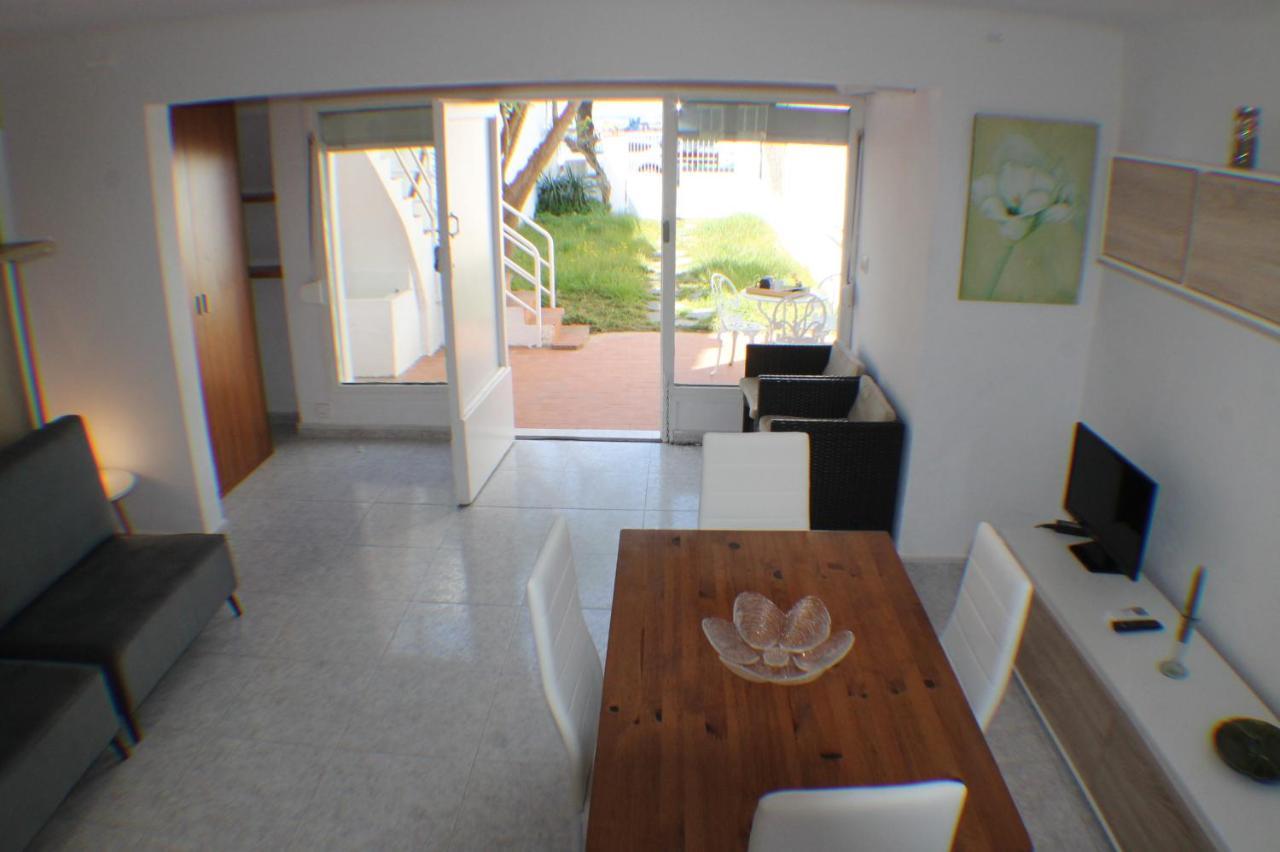 Agi Port De Rosas Apartment ภายนอก รูปภาพ