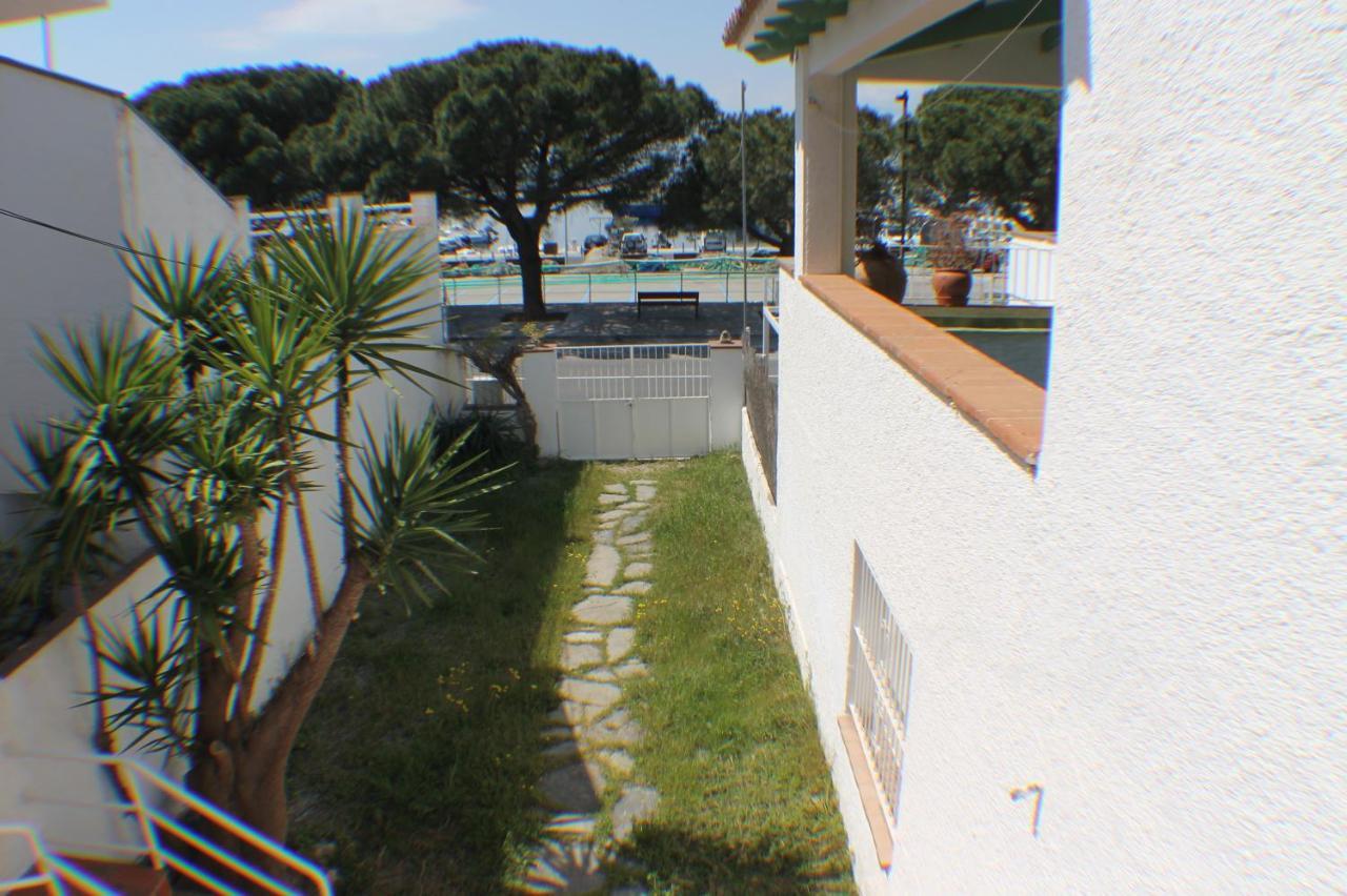 Agi Port De Rosas Apartment ภายนอก รูปภาพ